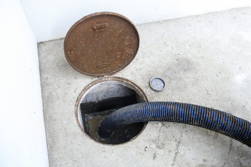 Signs Your Septic Tank Needs To Be Pumped - Need A Tanker